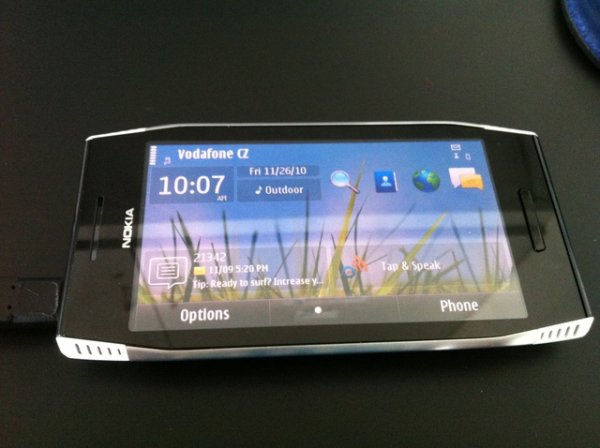    Nokia X7 -    