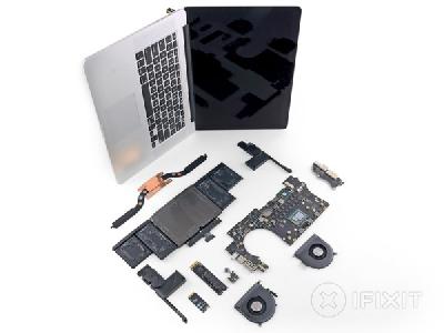  Apple MacBook Pro  15-  Retina          