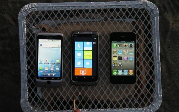 HTC Surround, iPhone 4, T-Mobile G2    ()